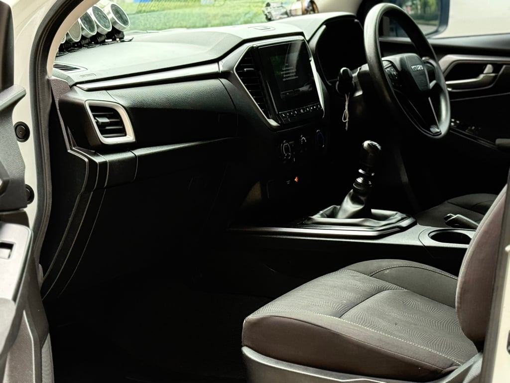 Isuzu Dmax 1.9 Ddi S Spacecab (MNC) มือเดียว แต่งสวย Isuzu Dmax 1.9 Ddi S Spacecab (MNC) มือเดียว แต่งสวย