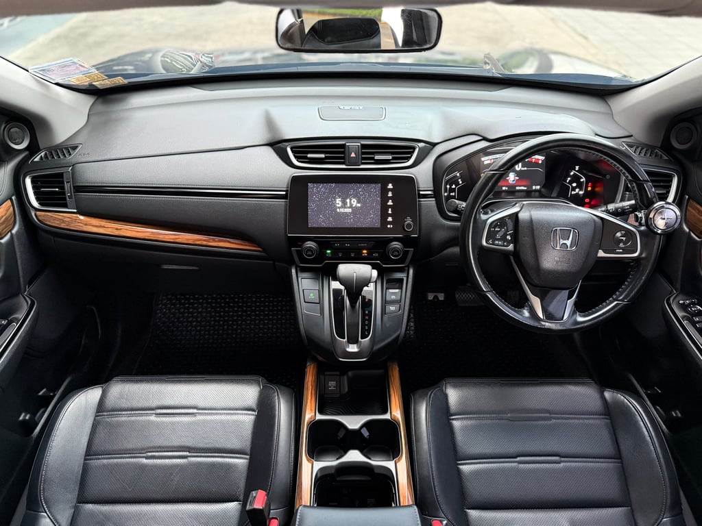 Honda CRV 2.4EL 4WD 7ที่นั่ง มือเดียว เช็คศูนย์ ไม่เคยชน Honda CRV 2.4EL 4WD 7ที่นั่ง มือเดียว เช็คศูนย์ ไม่เคยชน