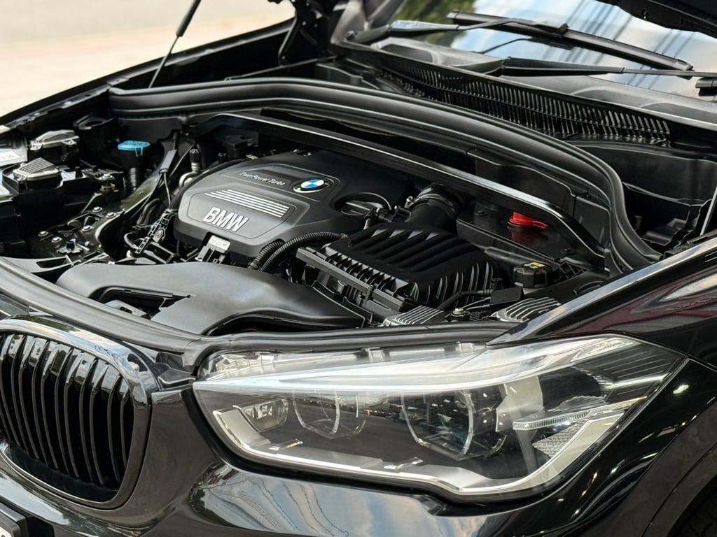 BMW X1 2.0 M Sport (F48) ดีเซล Turbo สวยจัด ไม่เคยชน BMW X1 2.0 M Sport (F48) ดีเซล Turbo สวยจัด ไม่เคยชน