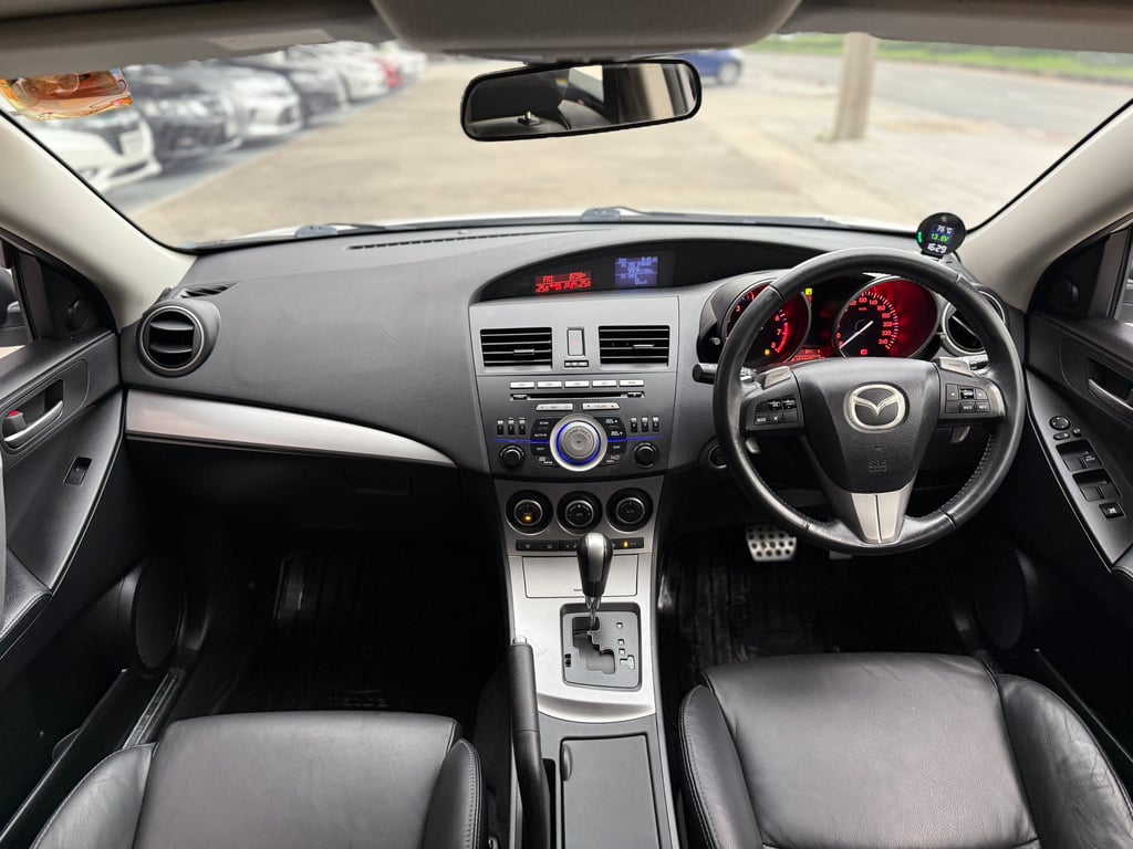 Mazda 3 2.0S Top Sunroof มือเดียว ไม่เคยชน แต่งสวย