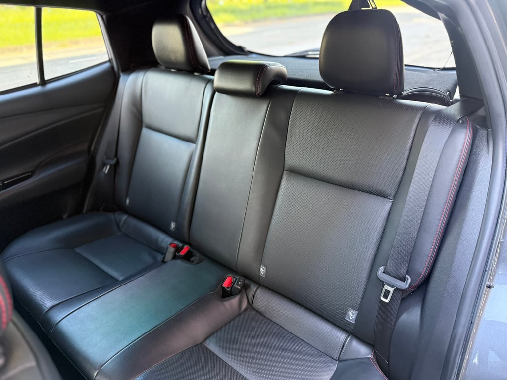 Toyota Yaris 1.2G Sport มือเดียว รุ่นTop เช็คศูนย์ตลอด