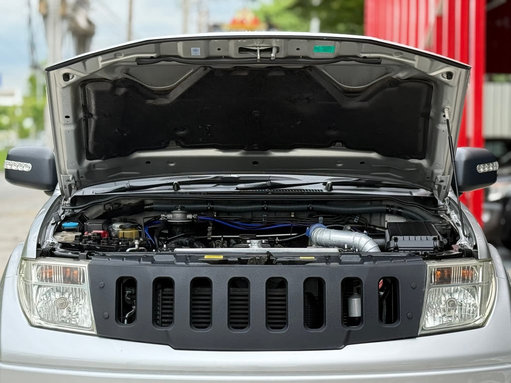 Navara 2.5MT Caliber 4ประตู ตัวสูง แต่งสวย เกียร์ 6 Speed Navara 2.5MT Caliber 4ประตู ตัวสูง แต่งสวย เกียร์ 6 Speed