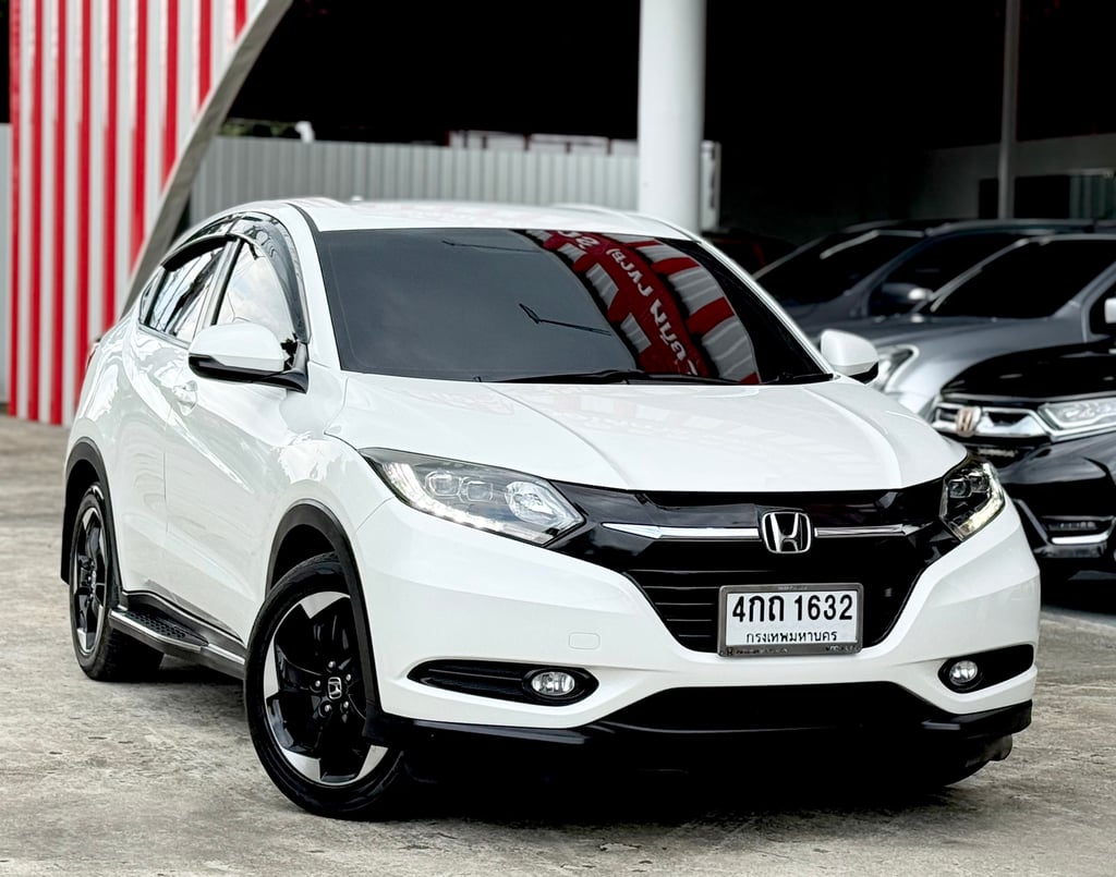 Honda HRV 1.8E ไมล์น้อยแท้ สีสวย ภายในสด Honda HRV 1.8E ไมล์น้อยแท้ สีสวย ภายในสด