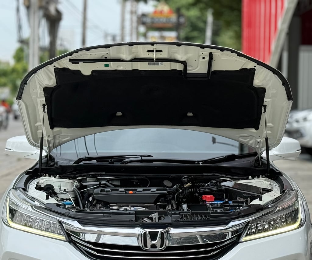 Honda Accord G9 2.0EL (MNC) มือเดียว ชุดแต่งรอบคัน Honda Accord G9 2.0EL (MNC) มือเดียว ชุดแต่งรอบคัน