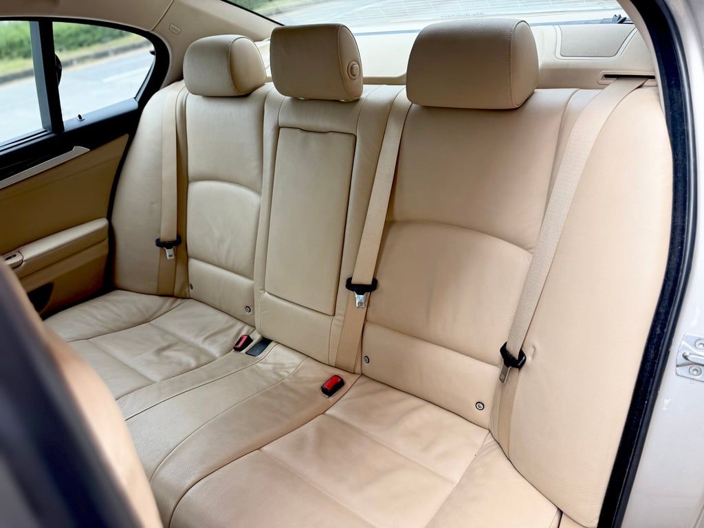 BMW 523i (F10) มือเดียว ใช้น้อย เช็คศูนย์BMWตลอด