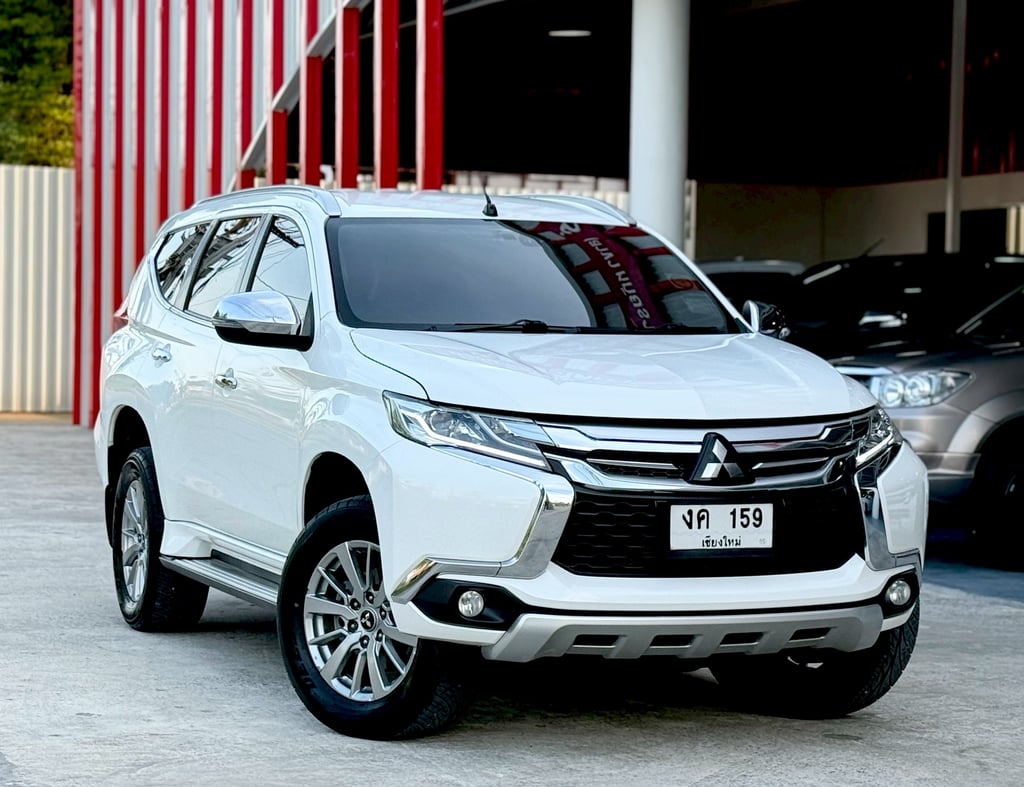 Pajero 2.4GT Premium มือเดียว ประวัติดี เช็คศูนย์ตรง