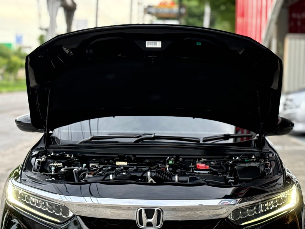 Honda Accord 1.5Turbo EL มือเดียว โฉมG10 เดิมสนิท Honda Accord 1.5Turbo EL มือเดียว โฉมG10 เดิมสนิท