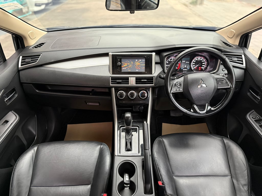 Mitsubishi Xpander 1.5GT มือเดียว เช็คศูนย์ตลอด บุคครบ สวยจัด Mitsubishi Xpander 1.5GT มือเดียว เช็คศูนย์ตลอด บุคครบ สวยจัด