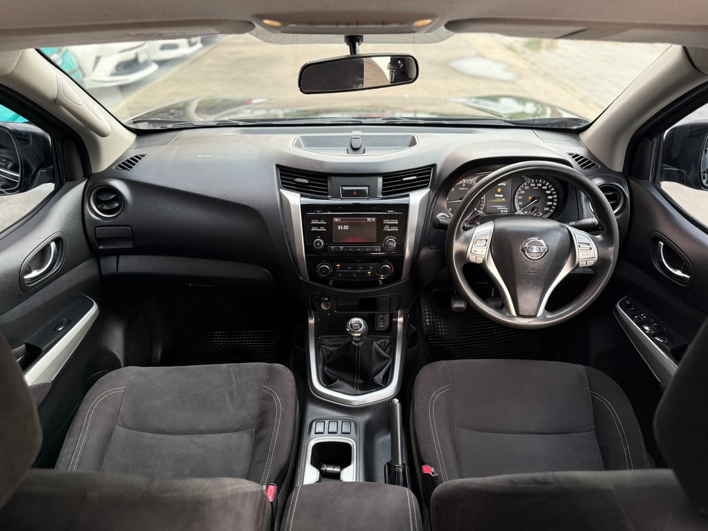 Nissan Navara NP300 2.5E 4ประตู ตัวยกสูงจากโรงงาน Nissan Navara NP300 2.5E 4ประตู ตัวยกสูงจากโรงงาน