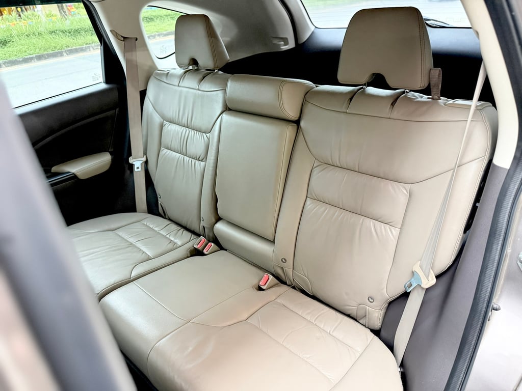 CRV 2.0E 4WD รุ่นTopขับ4 ไม่เคยชนแม้แต่นิด ไมล์น้อย