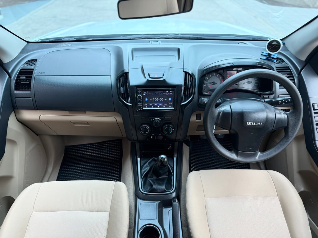 Dmax 1.9 Cab4 เเต่งสวยมีเสน่ห์ ไม่เคยชน พร้อมใช้