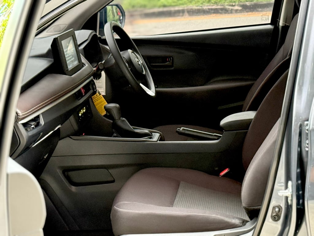 Yaris Ativ 1.2 Sport มือเดียว เดิมทั้งคัน ไม่เคยชนแม้แต่นิด Yaris Ativ 1.2 Sport มือเดียว เดิมทั้งคัน ไม่เคยชนแม้แต่นิด