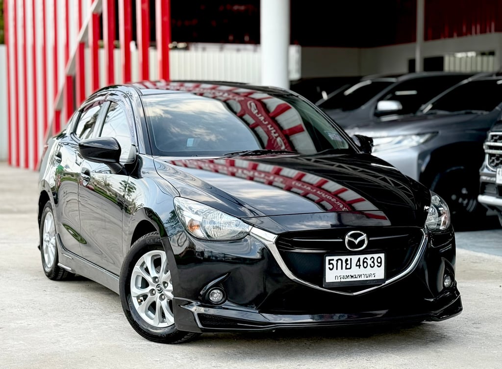 Mazda 2 Skyactiv 1.3 High Connect มือเดียว ไม่เคยชน Mazda 2 Skyactiv 1.3 High Connect มือเดียว ไม่เคยชน
