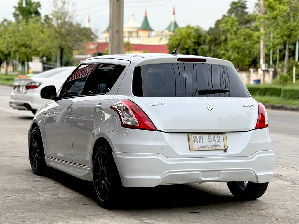 Suzuki Swift 1.2GL มือเดียว ไม่เคยชน สวยมีเสน่ห์มาก Suzuki Swift 1.2GL มือเดียว ไม่เคยชน สวยมีเสน่ห์มาก