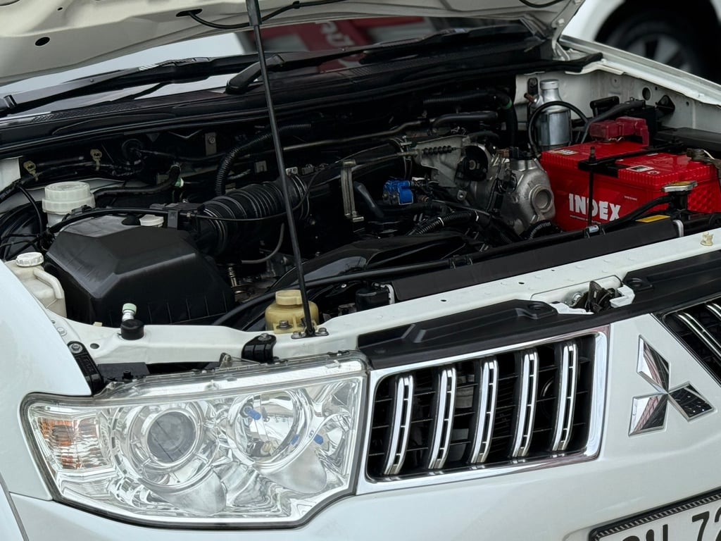 Pajero 2.4MT มือเดียว มีแอร์ราว น้ำมัน+LPG โดนัท