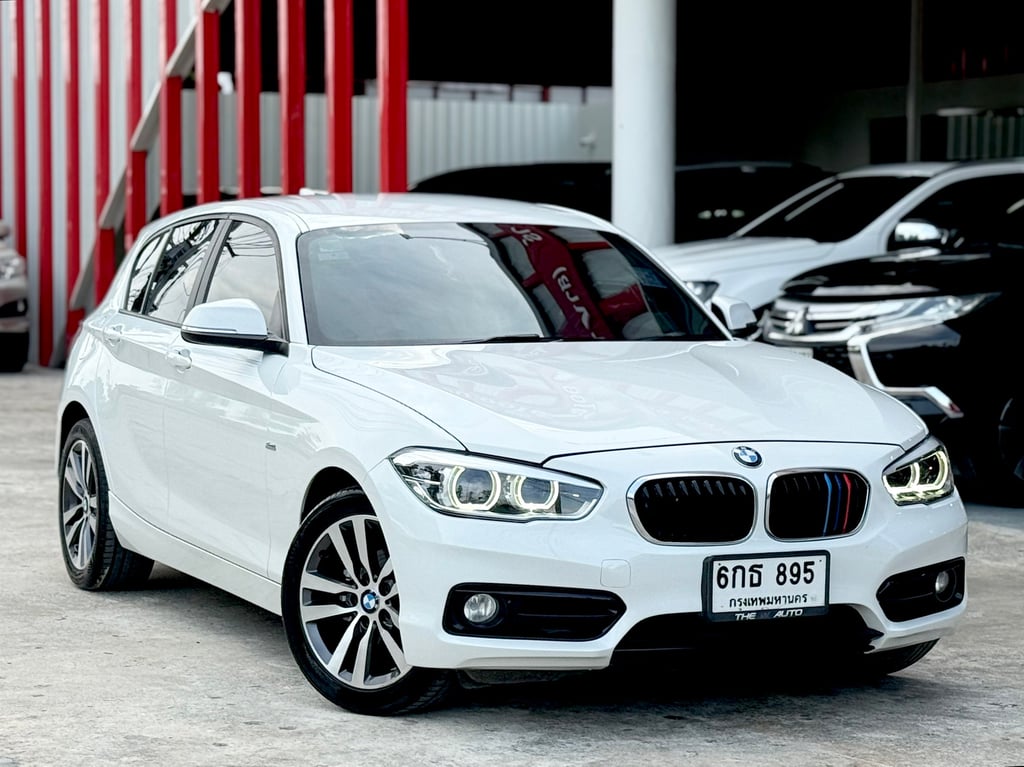BMW (F20) 118i Sport ไมเนอร์เช้นจ์ ไม่เคยชน ภายในแดง