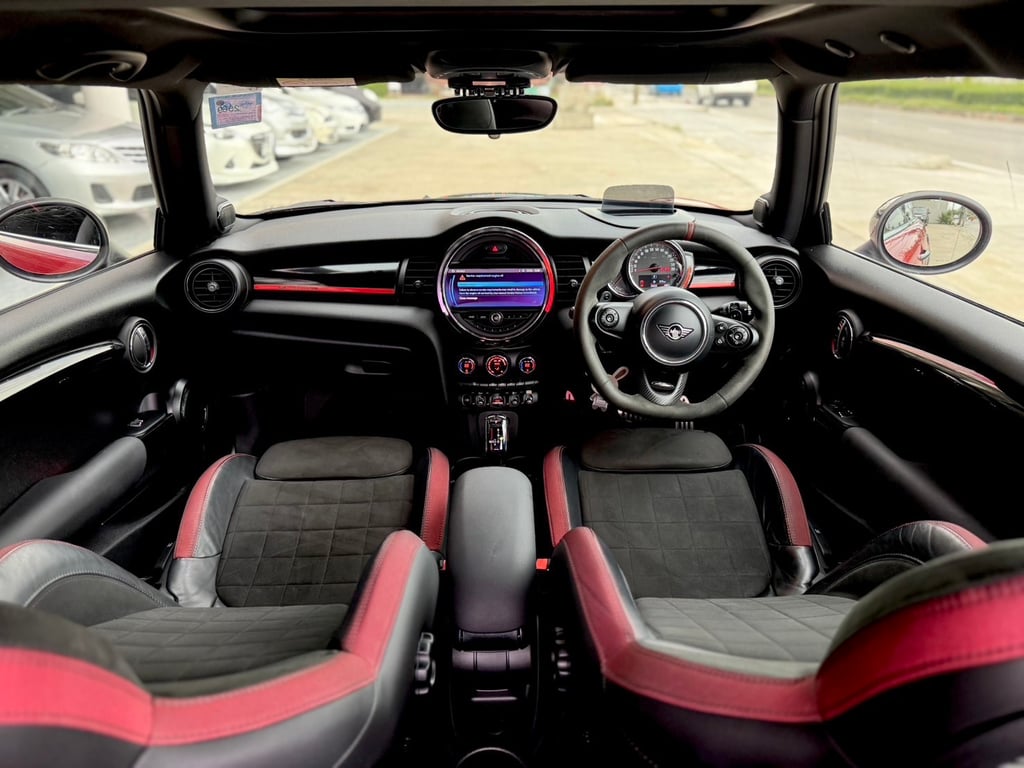 MINI JOHN COOPER WORKS GT Limited MINI JOHN COOPER WORKS GT Limited