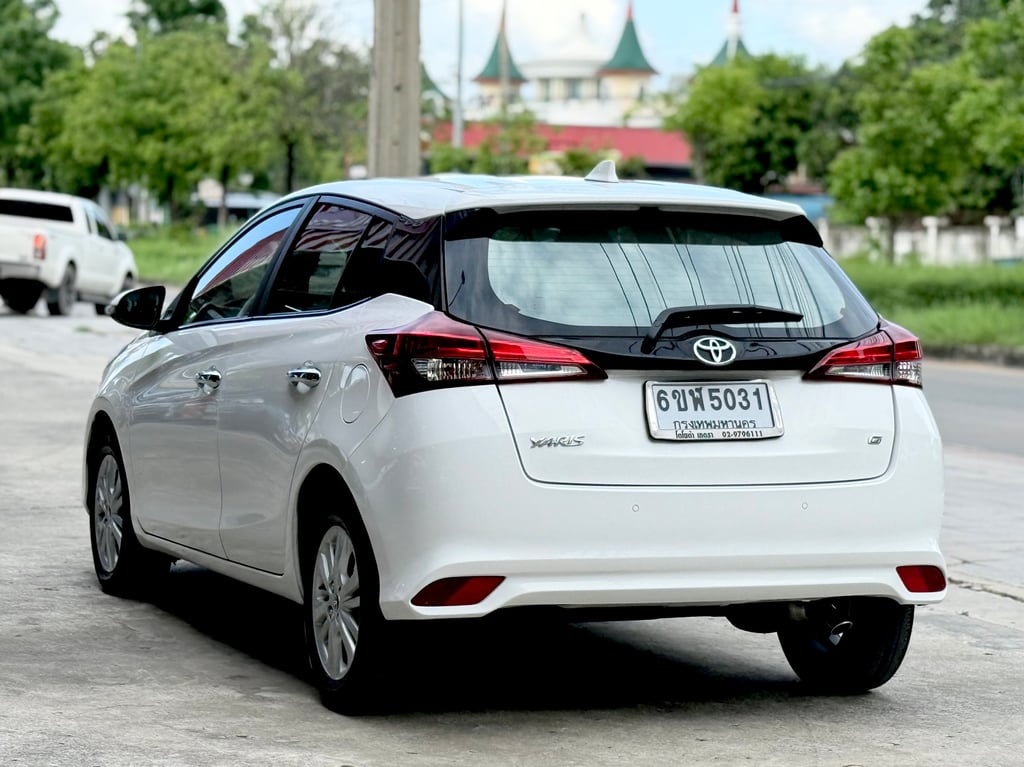 Toyota Yaris 1.2G Sport มือเดียว รุ่นTop ไมล์น้อย สภาพใหม่ Toyota Yaris 1.2G Sport มือเดียว รุ่นTop ไมล์น้อย สภาพใหม่