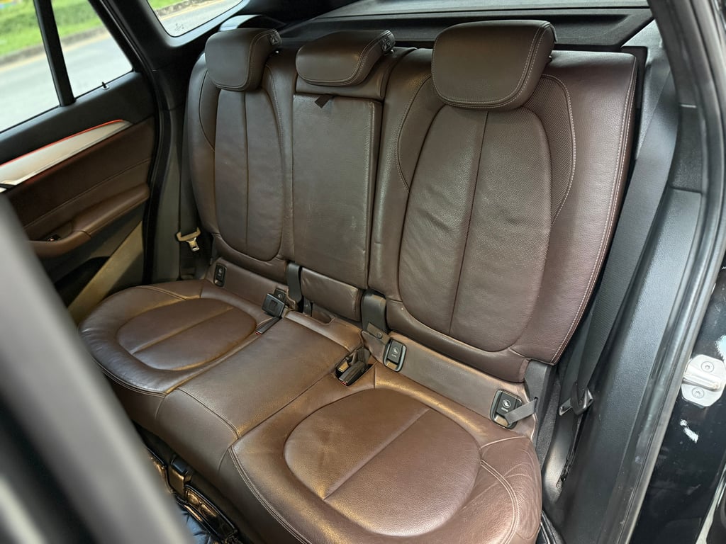 BMW X1 2.0 M Sport (F48) ดีเซล Turbo สวยจัด ไม่เคยชน BMW X1 2.0 M Sport (F48) ดีเซล Turbo สวยจัด ไม่เคยชน