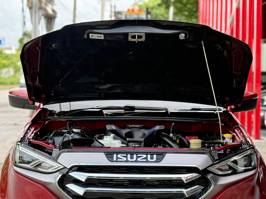 Mu-X 3.0 Ultimate Top ขับ4WD มือเดียว แต่งสวย Mu-X 3.0 Ultimate Top ขับ4WD มือเดียว แต่งสวย