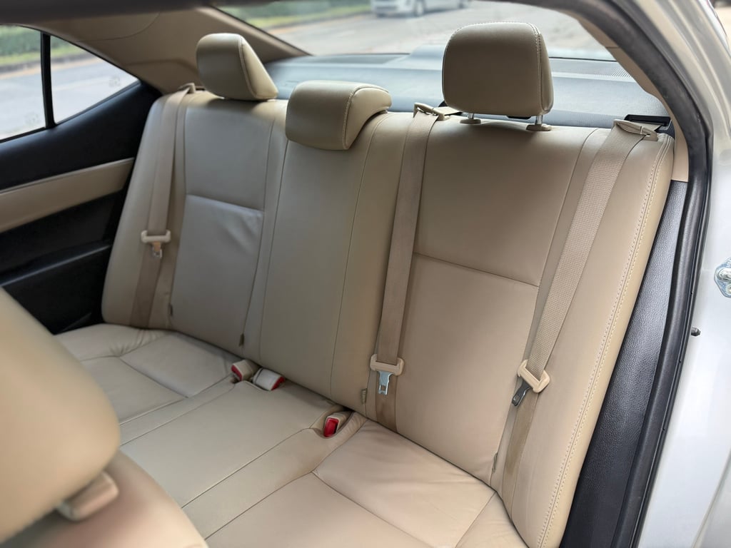 Toyota Altis 1.6G Top รถบ้านแท้ไม่ใช่อดีตแท็กซี่หรือเช่าใช้