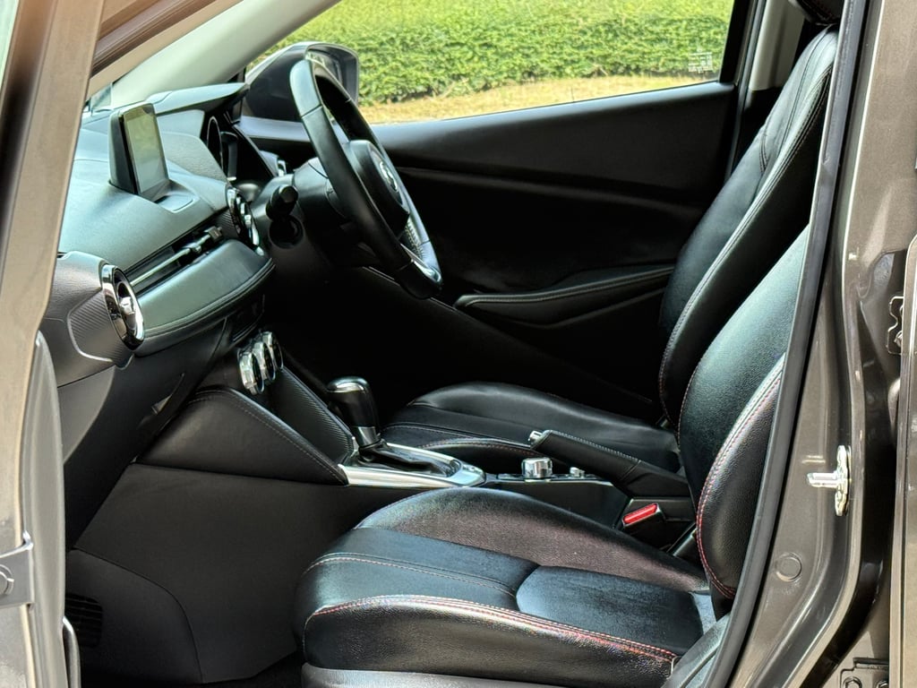 Mazda2 Skyactiv 1.3 High Plus มือเดียว รุ่นTopสุด Mazda2 Skyactiv 1.3 High Plus มือเดียว รุ่นTopสุด