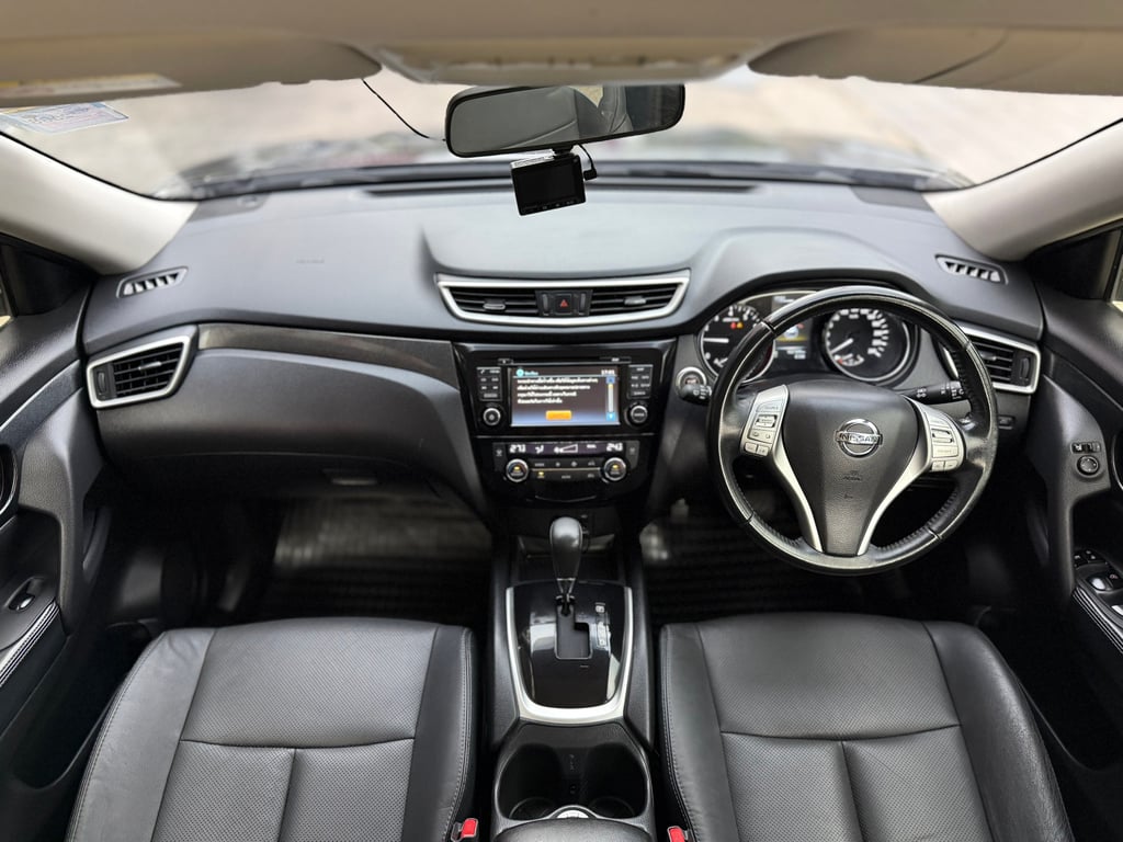 Nissan X-Trail 2.0V 4WD มือเดียว Top 7ที่นั่ง เดิมทั้งคันไม่เคยชน