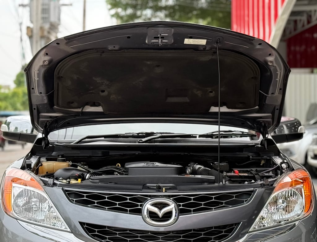 Mazda BT50 Hi-Racer 2.2 MT Doubel Cab มือเดียวป้ายแดง Mazda BT50 Hi-Racer 2.2 MT Doubel Cab มือเดียวป้ายแดง