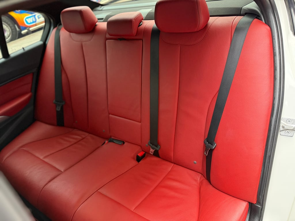 BMW (F30) ActiveHybrid M Sport Topสุด 340 แรงม้าจากโรงงาน BMW (F30) ActiveHybrid M Sport Topสุด 340 แรงม้าจากโรงงาน