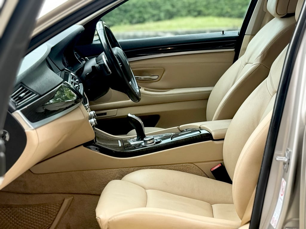 BMW 523i (F10) มือเดียว ใช้น้อย เช็คศูนย์BMWตลอด