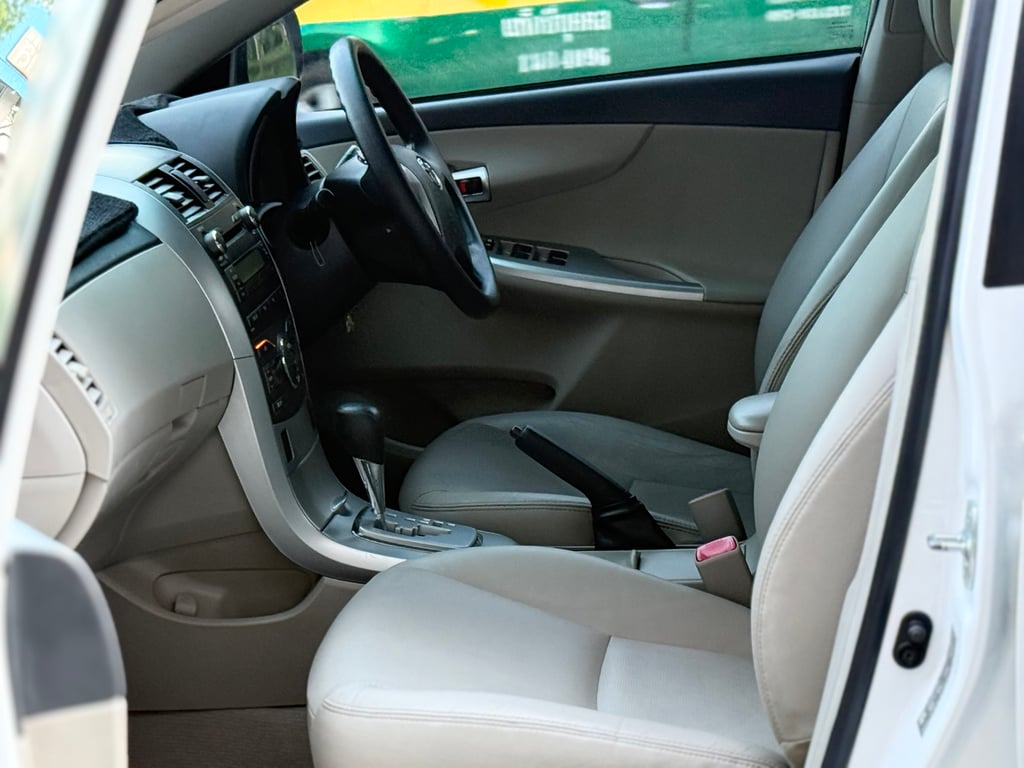 Toyota Altis 1.8E Dual vvti มือเดียว ไมเนอร์เช้นจ์ ชุดแต่งTRD Toyota Altis 1.8E Dual vvti มือเดียว ไมเนอร์เช้นจ์ ชุดแต่งTRD