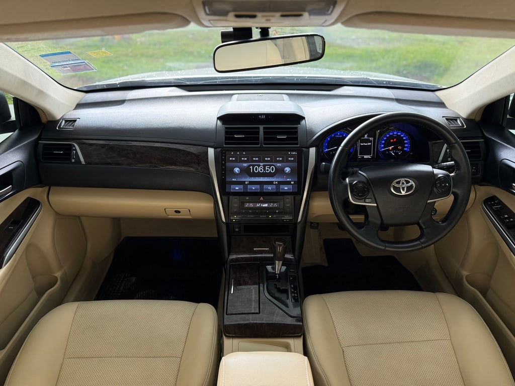 Camry 2.0G D4S โฉมไมเนอร์เช้นจ์ สวยมีเสน่ห์