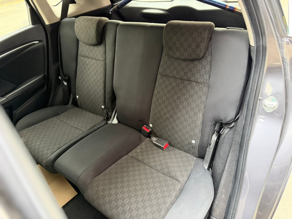 Honda Jazz GK 1.5 S แต่งเป็นโฉม19 บอดี้เดิมๆ ไม่เคยชนเลย Honda Jazz GK 1.5 S แต่งเป็นโฉม19 บอดี้เดิมๆ ไม่เคยชนเลย