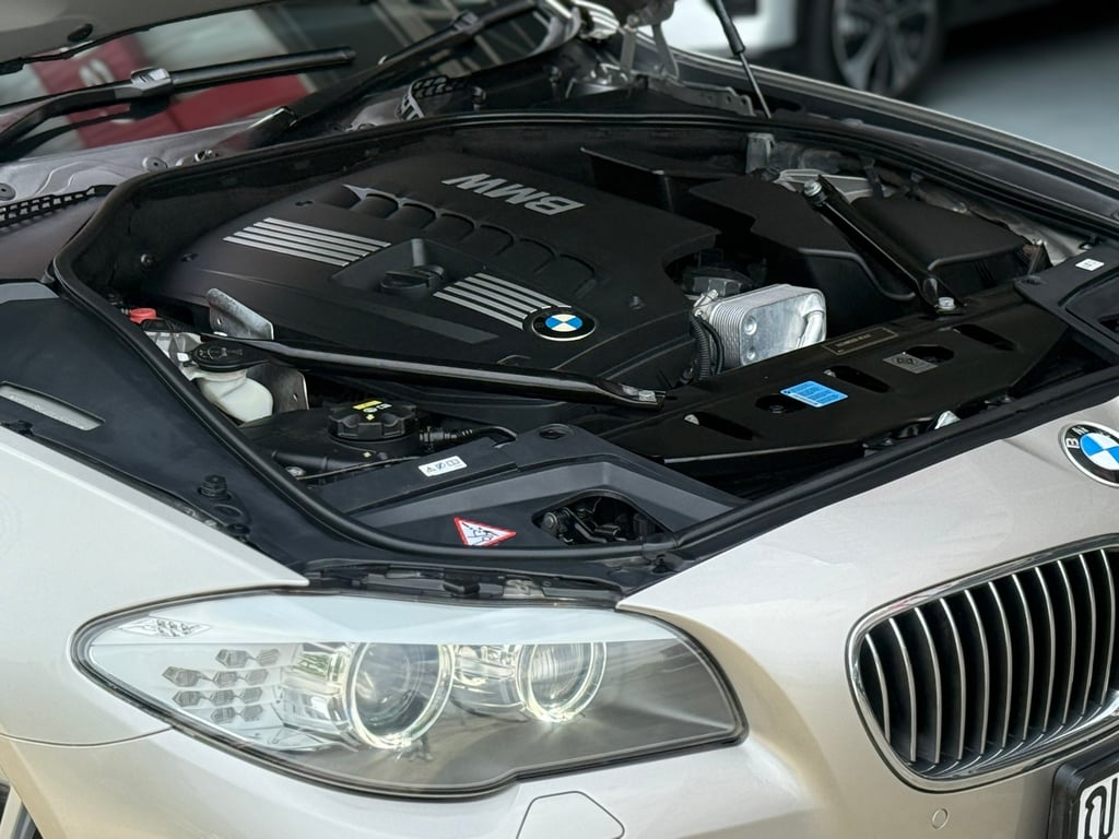 BMW 523i (F10) มือเดียว ใช้น้อย เช็คศูนย์BMWตลอด