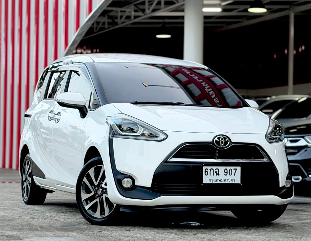 Toyota Sienta 1.5V Top มือเดียวผู้หญิงใช้ เข้าศูนย์ตลอด Toyota Sienta 1.5V Top มือเดียวผู้หญิงใช้ เข้าศูนย์ตลอด