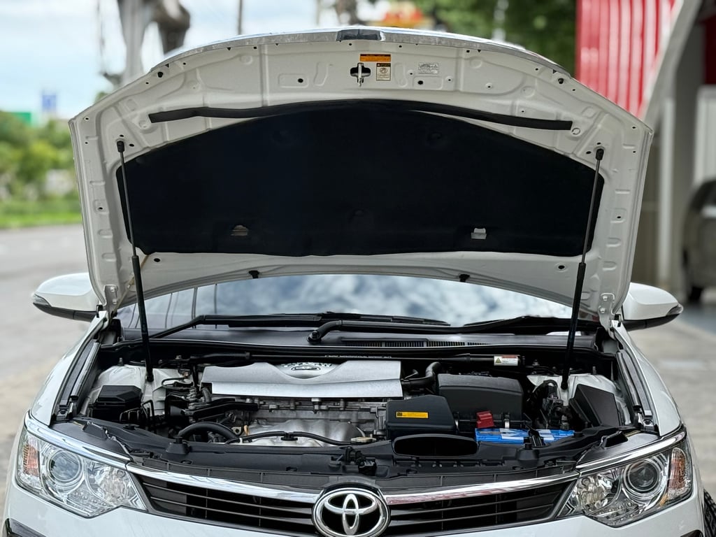 Camry 2.0 Extremo ไมเนอร์เช้นจ์ ตัวแต่งพิเศษแท้ศูนย์