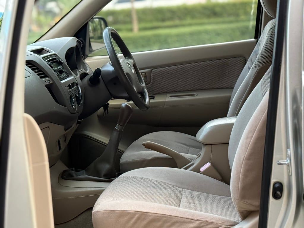 Toyota Vigo 3.0G MT 4ประตูเตี้ย มือเดียว พร้อมใช้ หลังคาแครี่บอย