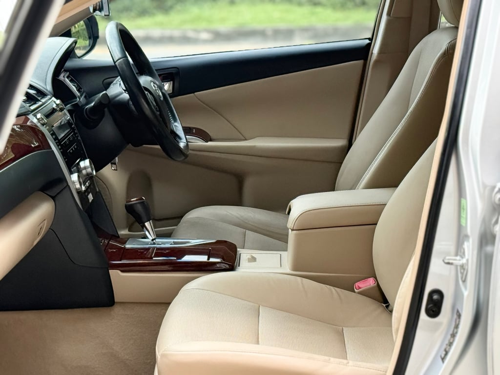 Camry 2.0G ACV50 ไม่เคยชน สวยจัด เครื่องเกียร์สมบูรณ์