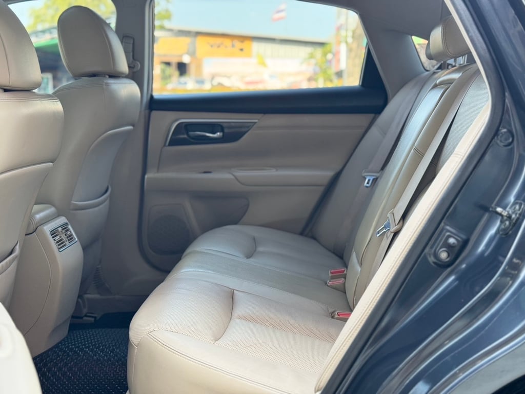Teana 2.5XV Sunroof มือเดียว สวย ไม่เคยชน ใช้น้อย