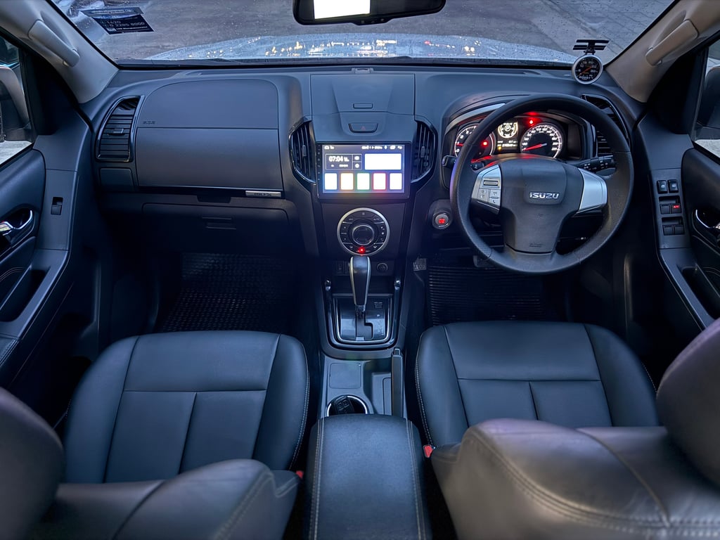 ISUZU MU-X 1.9 DVD มือเดียวสวยกริ๊ป ไม่เคยชนแม้แต่นิด