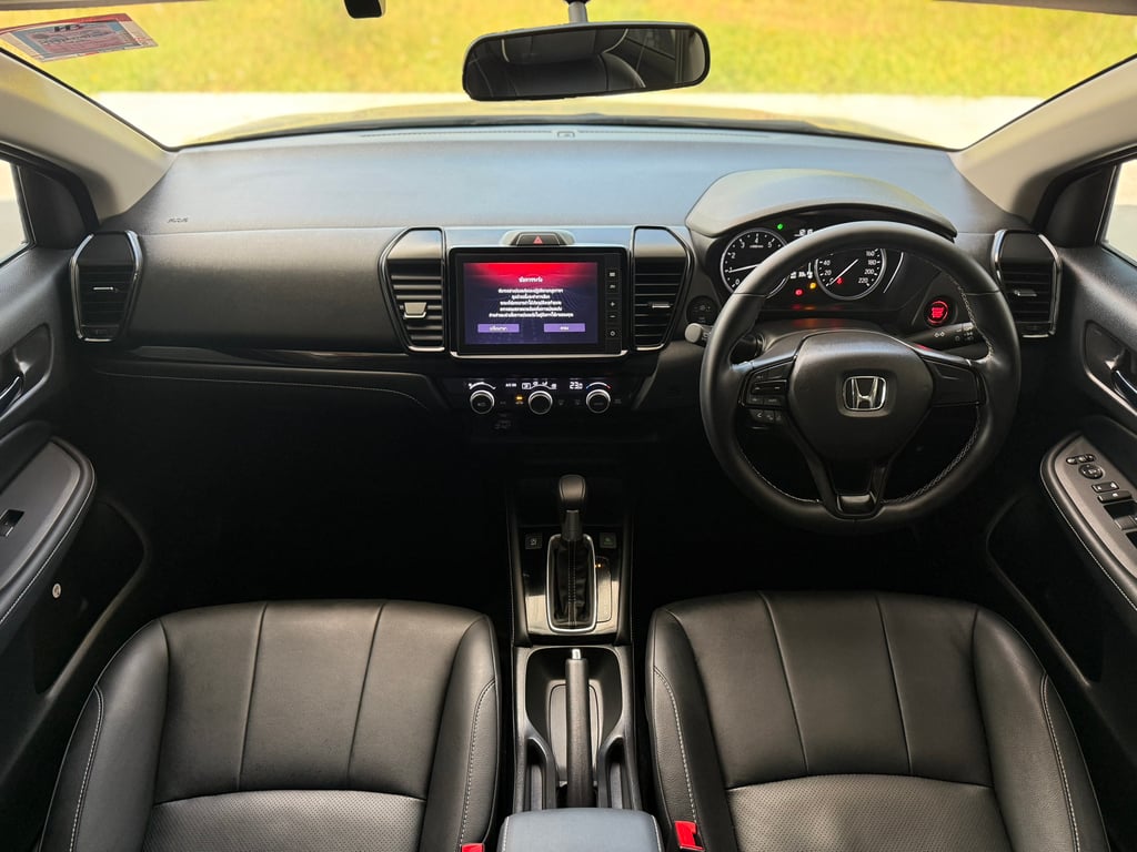 Honda City 1.0SV Hatchback รุ่นTop มือเดียว ประกันศูนย์ยังเหลือ