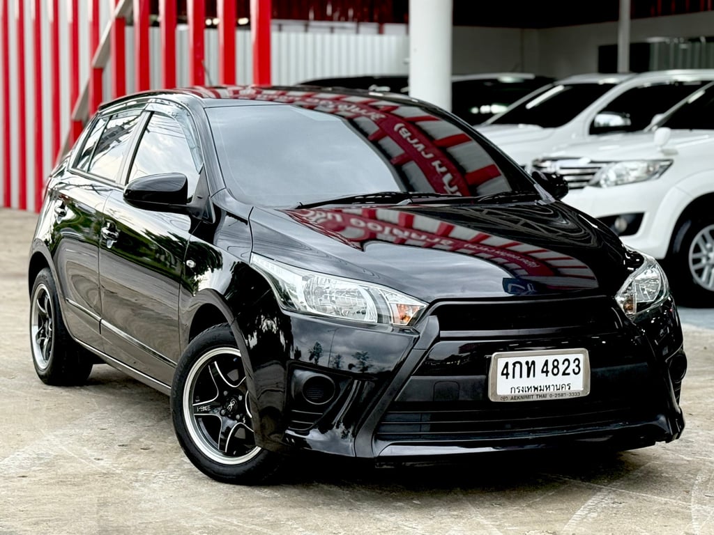 Yaris 1.2E มือเดียว ไม่เคยชน น็อตไม่ขยับ ไมล์น้อย