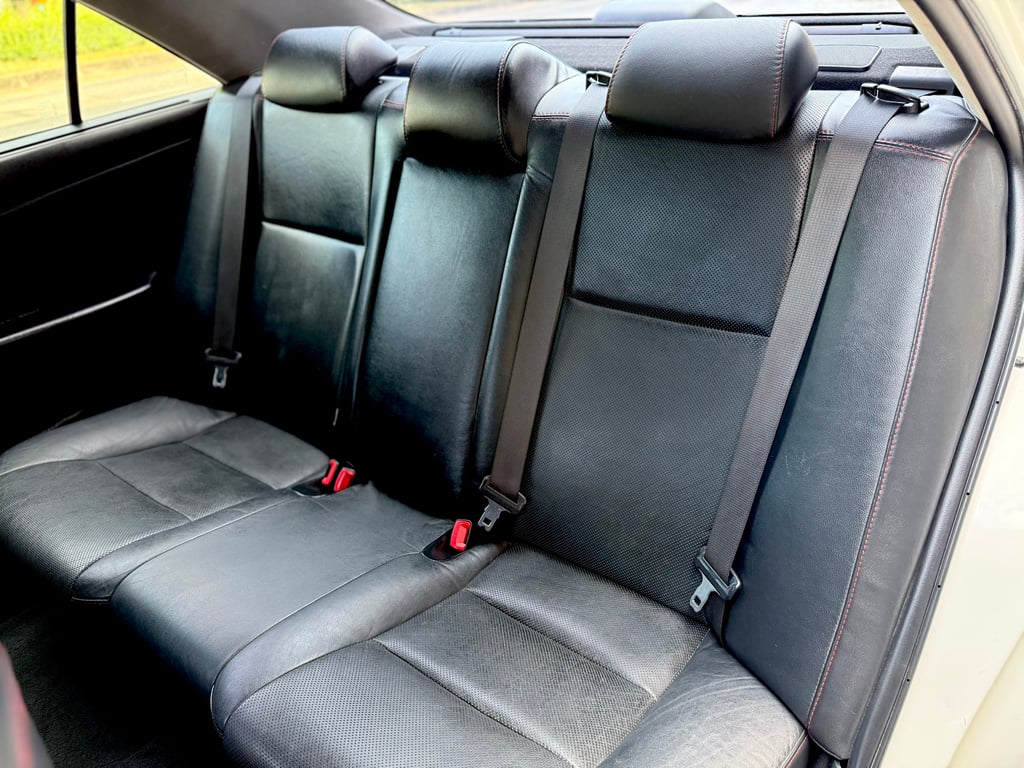 Toyota Camry 2.0G Extremo รุ่นพิเศษภายในดำแท้ๆ Toyota Camry 2.0G Extremo รุ่นพิเศษภายในดำแท้ๆ