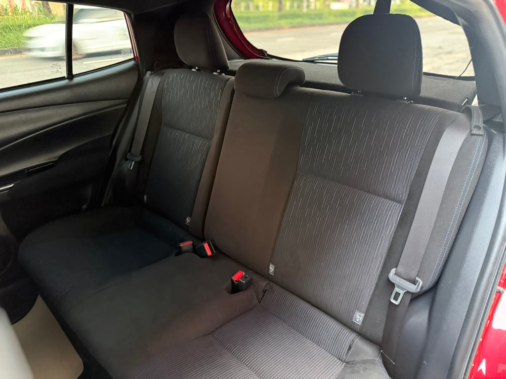 Toyota Yaris 1.2G Sport มือเดียว Topสุด 5ประตู ไม่เคยชน