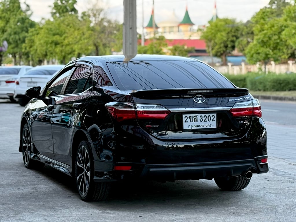 Toyota Altis 1.8 ESport รถสวยเดิม ไมเนอร์เช้นจ์แล้ว(ตัวสุดท้าย) Toyota Altis 1.8 ESport รถสวยเดิม ไมเนอร์เช้นจ์แล้ว(ตัวสุดท้าย)