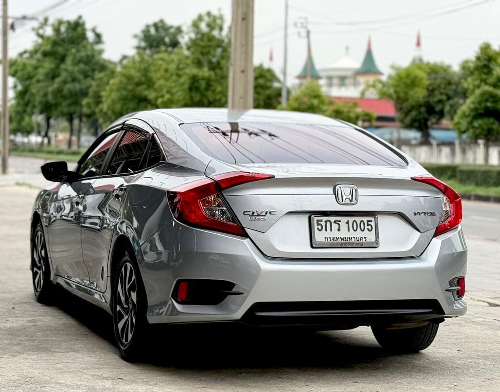 Honda Civic FC 1.8EL มือเดียว ไม่เคยชนเลยแม้แต่นิด ตัวTop Honda Civic FC 1.8EL มือเดียว ไม่เคยชนเลยแม้แต่นิด ตัวTop