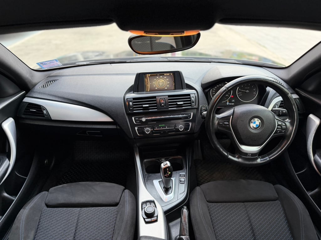 BMW (F20) 116i M Sport สีสวย ภายในสด เครื่อง เกียร์ยังเป๊ะ BMW (F20) 116i M Sport สีสวย ภายในสด เครื่อง เกียร์ยังเป๊ะ