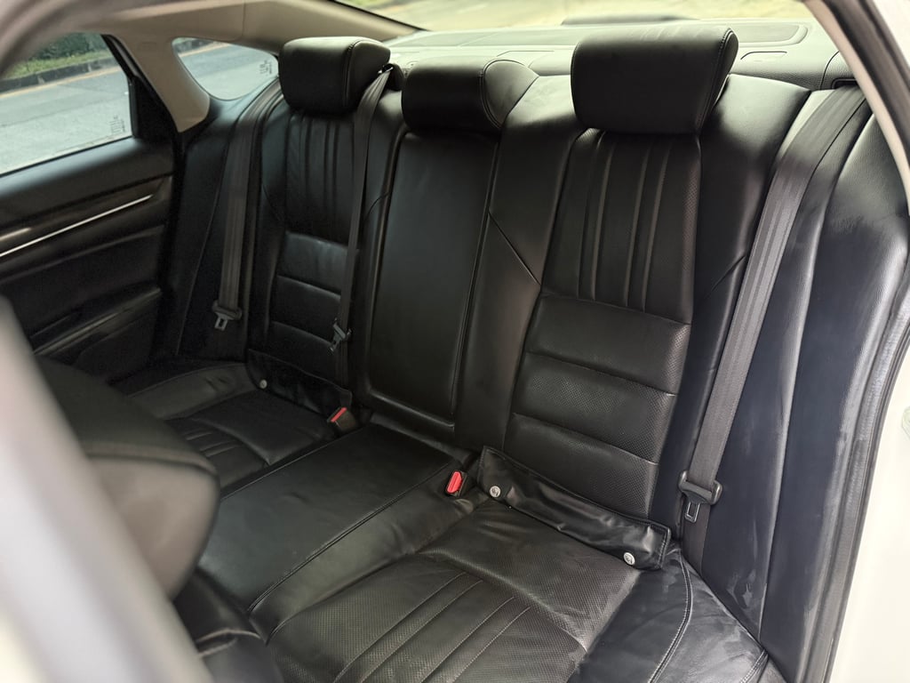 Honda Accord 1.5Turbo EL มือเดียว เช็คศูนย์ตลอด สวยมีเสน่ห์