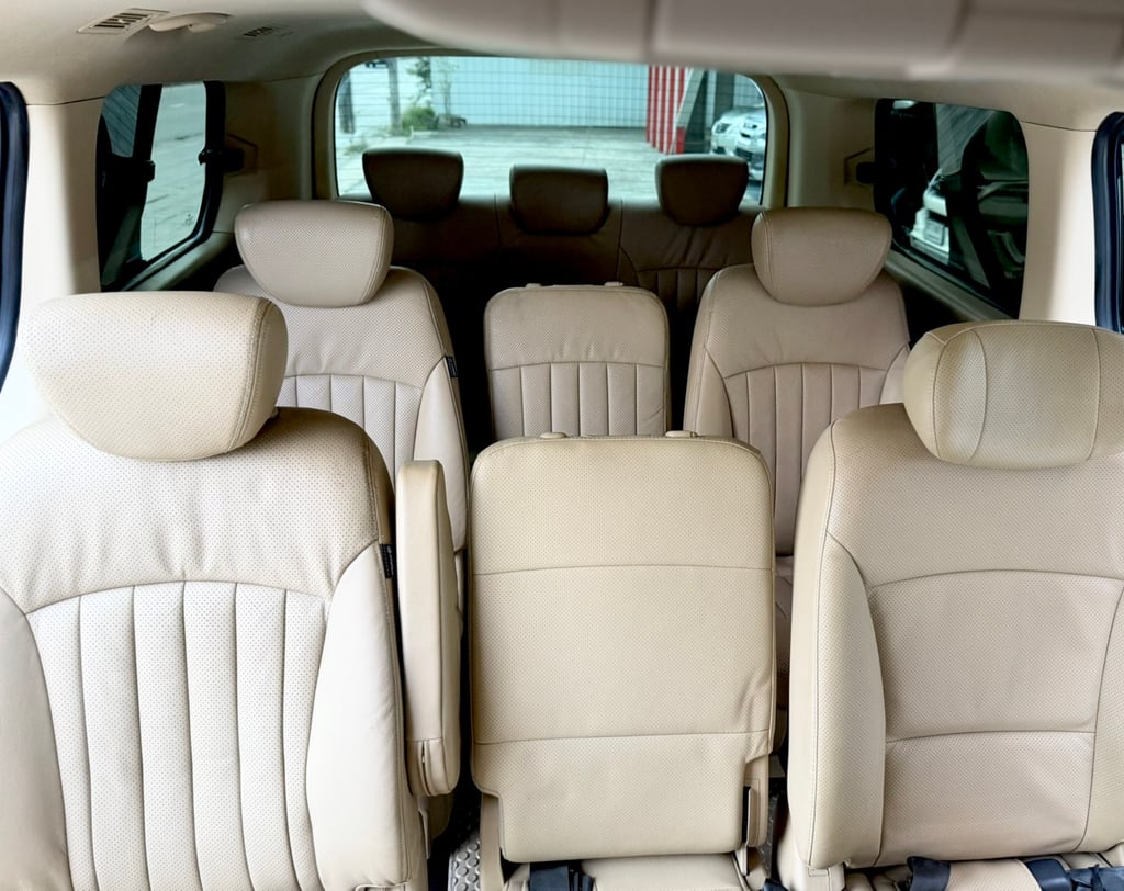 Hyundai H1 2.5MT Touring  มือเดียว มีป.1เหลือ ไมล์น้อย สวยกริ๊ป Hyundai H1 2.5MT Touring  มือเดียว มีป.1เหลือ ไมล์น้อย สวยกริ๊ป