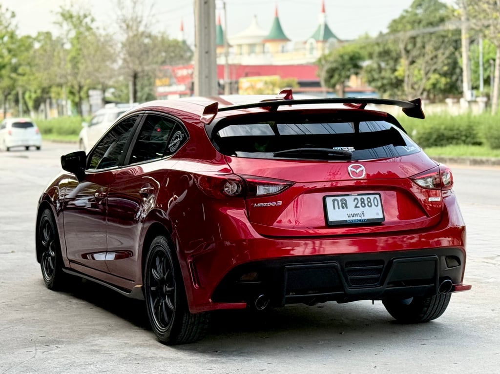 Mazda 3 Skyactiv 2.0 Sport มือเดียว แต่งสวยมีเสน่ห์